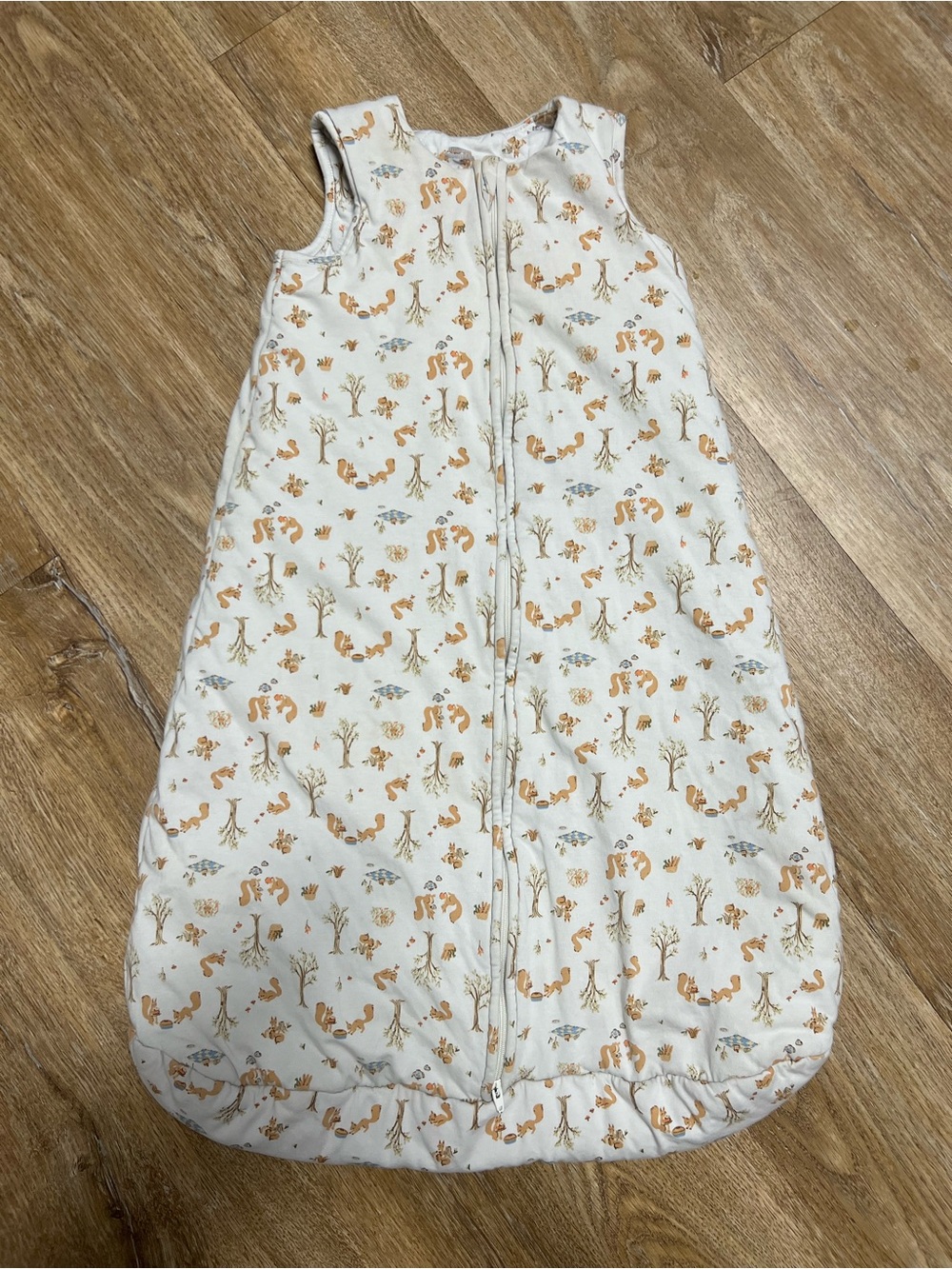 Amazon Essentials Cream Sleeveless Sleep Sack with Tan Animal & Tree Print